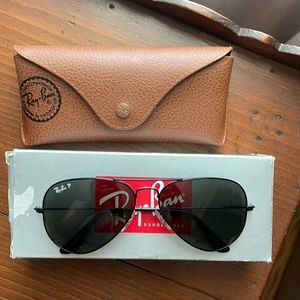 Ray Ban Unisex Aviator Style Sunglasses
